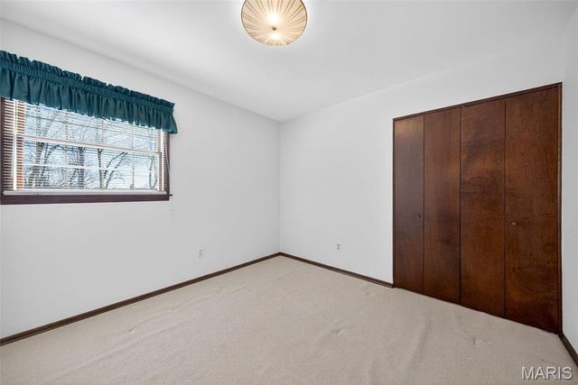 3300 Shrewsbury Lane, St Charles, MO 63301