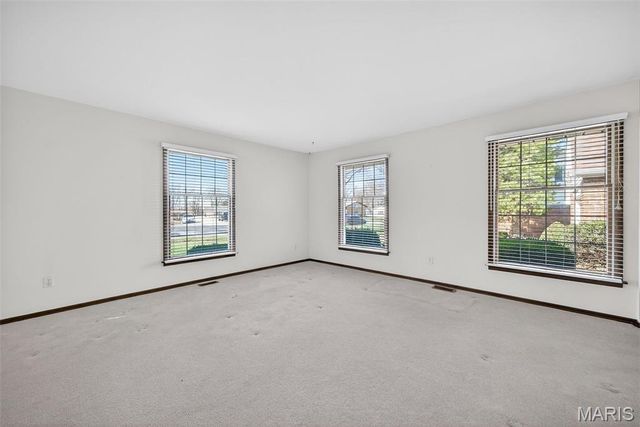 3300 Shrewsbury Lane, St Charles, MO 63301