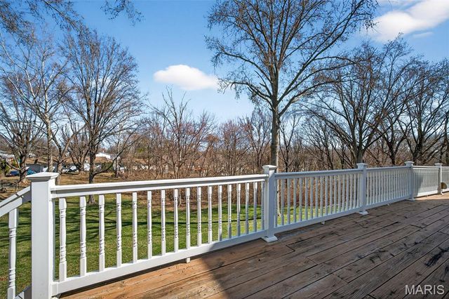 3300 Shrewsbury Lane, St Charles, MO 63301