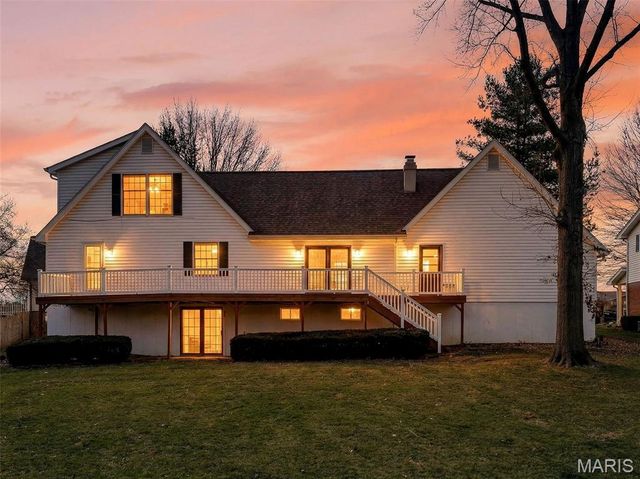 3300 Shrewsbury Lane, St Charles, MO 63301