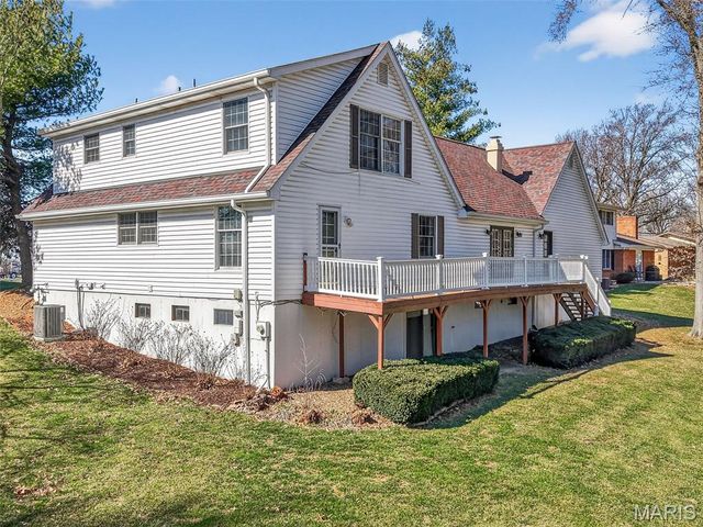 3300 Shrewsbury Lane, St Charles, MO 63301