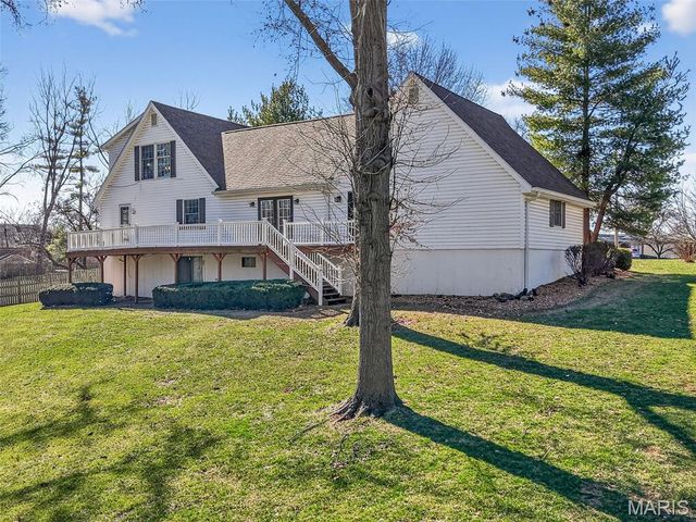 3300 Shrewsbury Lane, St Charles, MO 63301