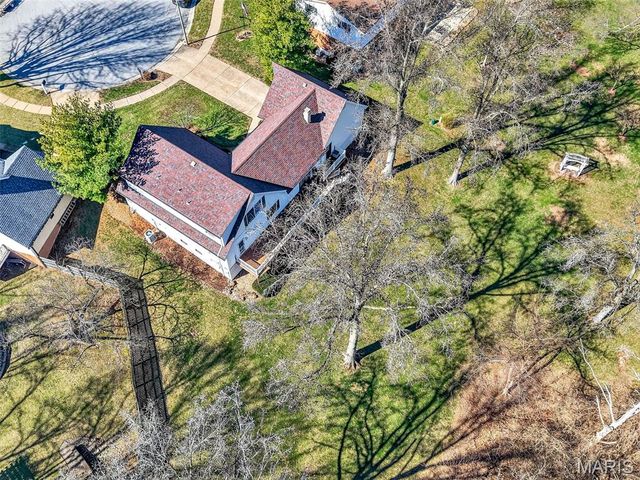 3300 Shrewsbury Lane, St Charles, MO 63301