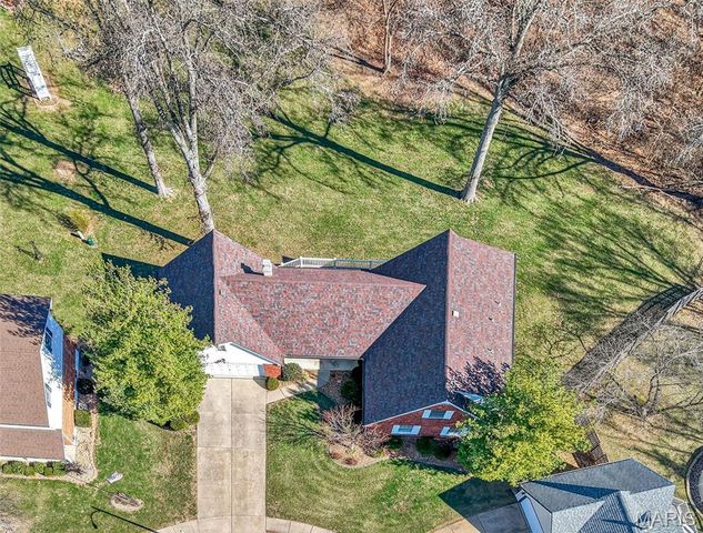 3300 Shrewsbury Lane, St Charles, MO 63301
