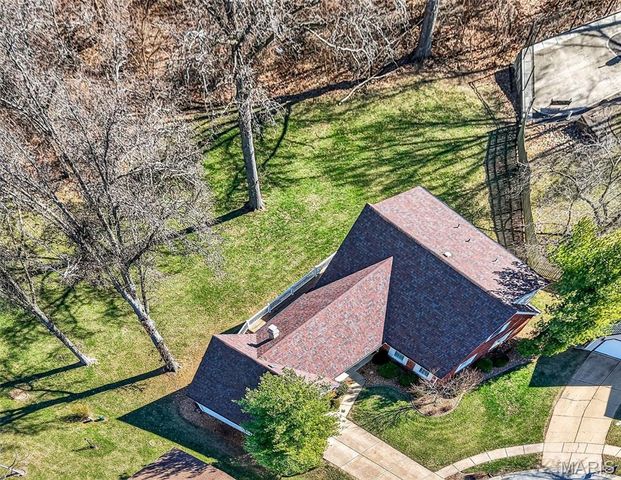 3300 Shrewsbury Lane, St Charles, MO 63301