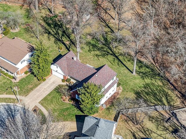 3300 Shrewsbury Lane, St Charles, MO 63301