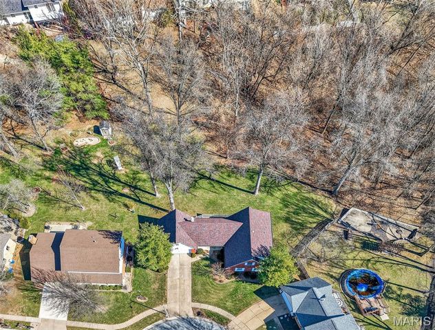 3300 Shrewsbury Lane, St Charles, MO 63301