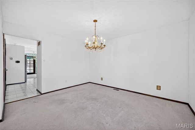 3300 Shrewsbury Lane, St Charles, MO 63301