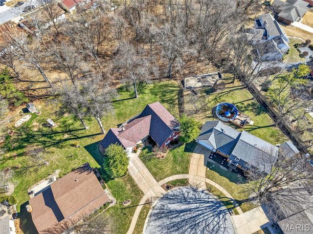 3300 Shrewsbury Lane, St Charles, MO 63301