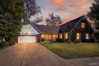 3300 Shrewsbury Lane, St Charles, MO 63301