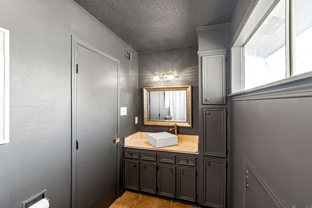 1354 Sharlo Ave, Baton Rouge, LA 70802