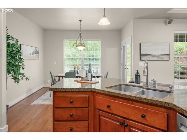 4610 ALTURA St, Eugene, OR 97404