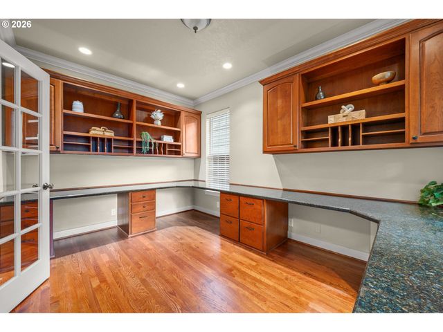 4610 ALTURA St, Eugene, OR 97404
