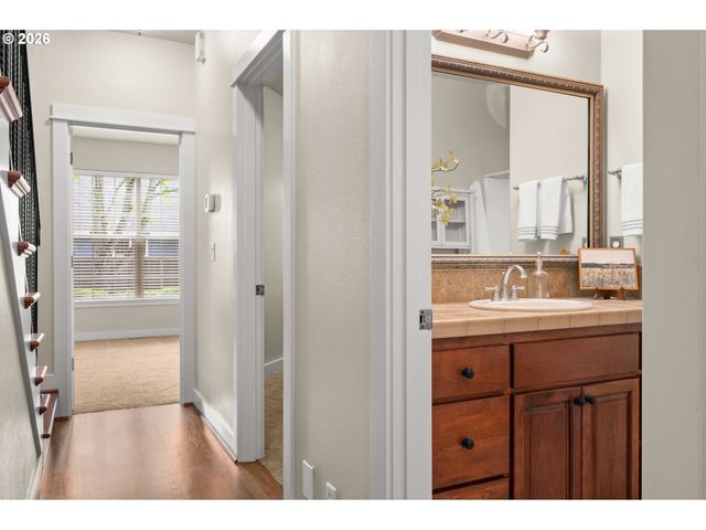 4610 ALTURA St, Eugene, OR 97404