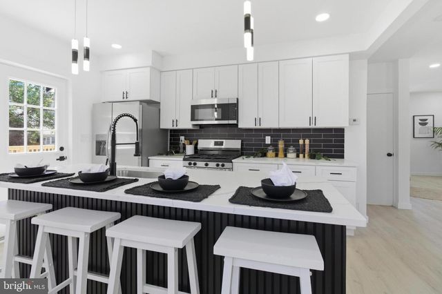 2903 E COLD SPRING LN, Baltimore, MD 21214