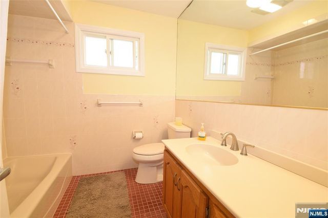 38 Kaufman Drive, Westwood, NJ 07675