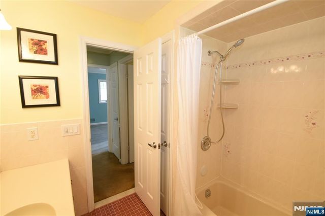 38 Kaufman Drive, Westwood, NJ 07675