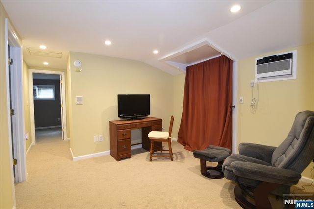 38 Kaufman Drive, Westwood, NJ 07675