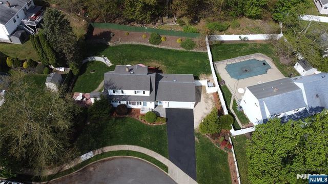 38 Kaufman Drive, Westwood, NJ 07675