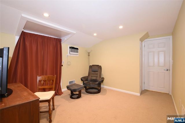 38 Kaufman Drive, Westwood, NJ 07675