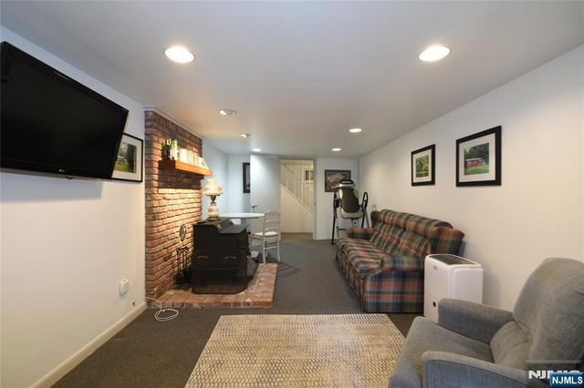 38 Kaufman Drive, Westwood, NJ 07675