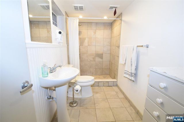 38 Kaufman Drive, Westwood, NJ 07675