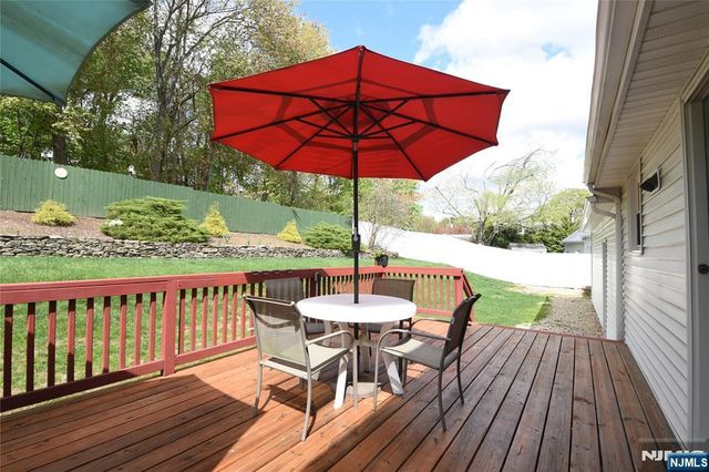 38 Kaufman Drive, Westwood, NJ 07675