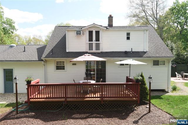 38 Kaufman Drive, Westwood, NJ 07675