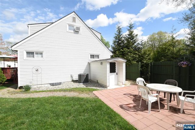 38 Kaufman Drive, Westwood, NJ 07675