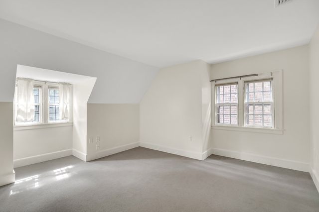 1789 Beacon 3, Brookline, MA 02445