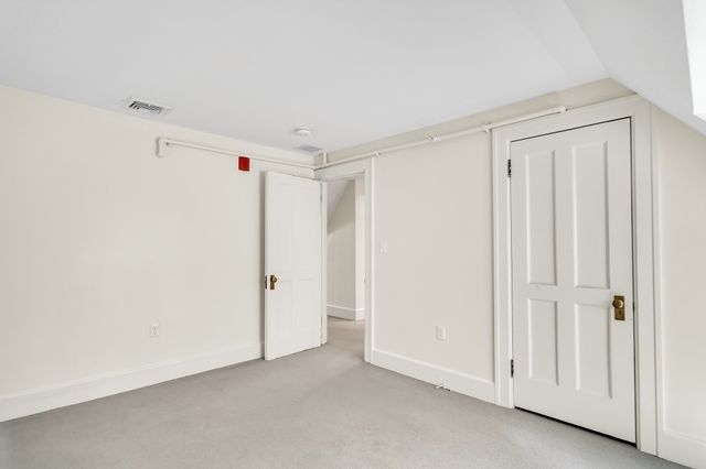 1789 Beacon 3, Brookline, MA 02445