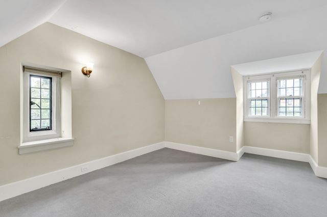1789 Beacon 3, Brookline, MA 02445