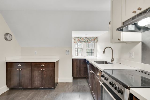 1789 Beacon 3, Brookline, MA 02445