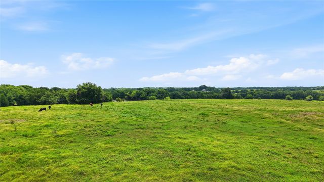 1108 S FM 2077, Dodd City, TX 75438