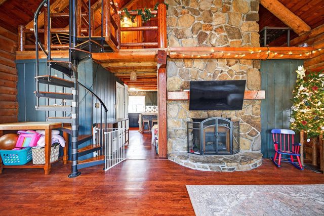 21 Langs Lane, Newmarket, NH 03857