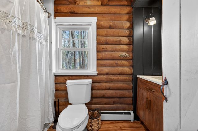 21 Langs Lane, Newmarket, NH 03857