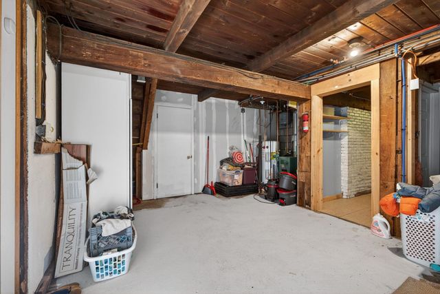 21 Langs Lane, Newmarket, NH 03857