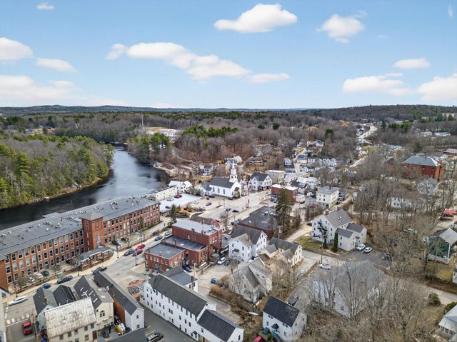 21 Langs Lane, Newmarket, NH 03857