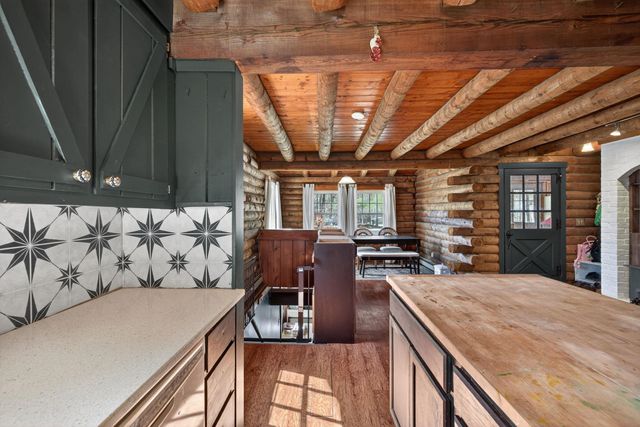 21 Langs Lane, Newmarket, NH 03857