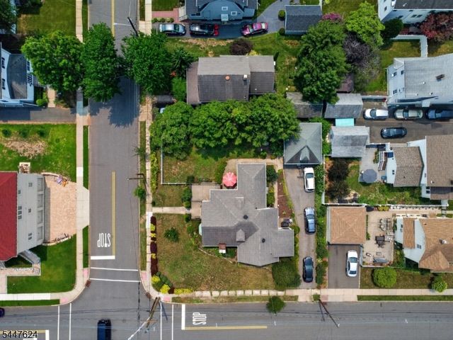 633 Palmer Ave, Maywood Boro, NJ 07607