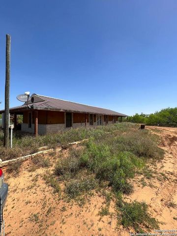 1799 FM 1556, Carrizo Springs, TX 78834