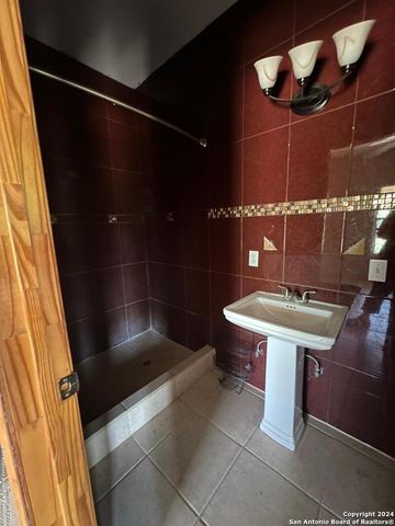 1799 FM 1556, Carrizo Springs, TX 78834