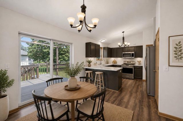 1030 Carriage Drive, Sun Prairie, WI 53590