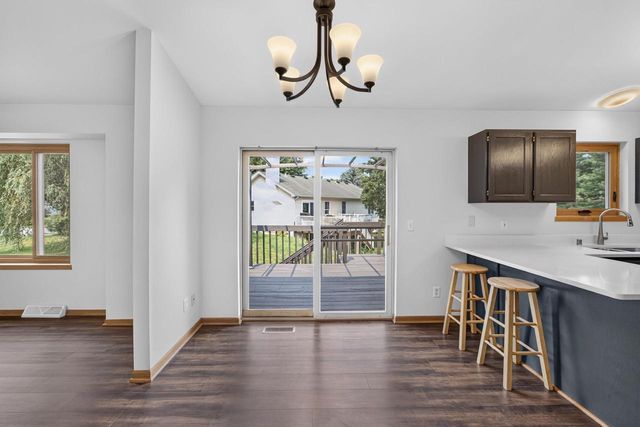 1030 Carriage Drive, Sun Prairie, WI 53590