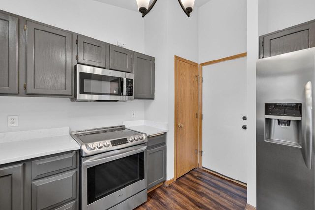 1030 Carriage Drive, Sun Prairie, WI 53590