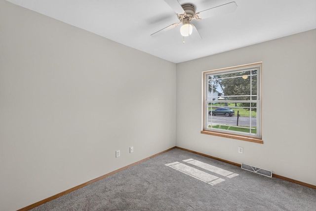 1030 Carriage Drive, Sun Prairie, WI 53590