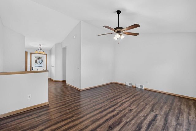 1030 Carriage Drive, Sun Prairie, WI 53590
