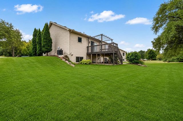 1030 Carriage Drive, Sun Prairie, WI 53590