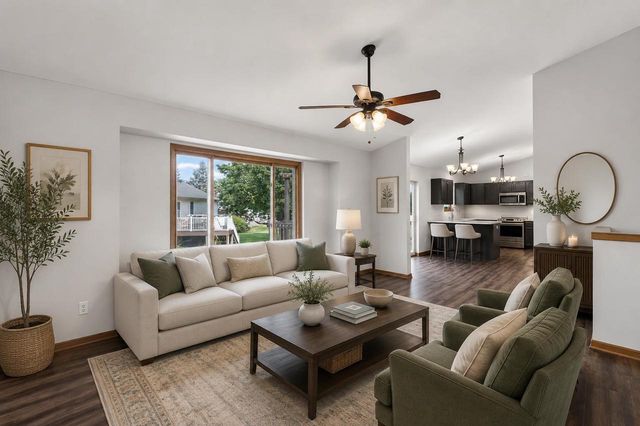 1030 Carriage Drive, Sun Prairie, WI 53590