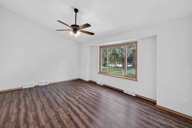 1030 Carriage Drive, Sun Prairie, WI 53590